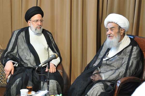 دیدار آیت‌الله رئیسی با آیت‌الله‌العظمی مظاهری