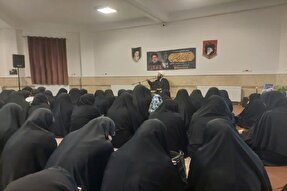 طلاب ویژگی‌های رئیس‌جمهور تراز اسلامی را برای مردم تبیین کنند