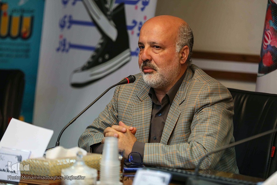 مجید ملامحمدی نویسنده و شاعر کودک و نوجوان