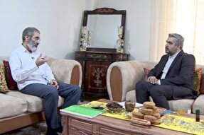 فیلم | بدون تعارف با مردی که ۱۱۵۵ روز در زندان انفرادی بود