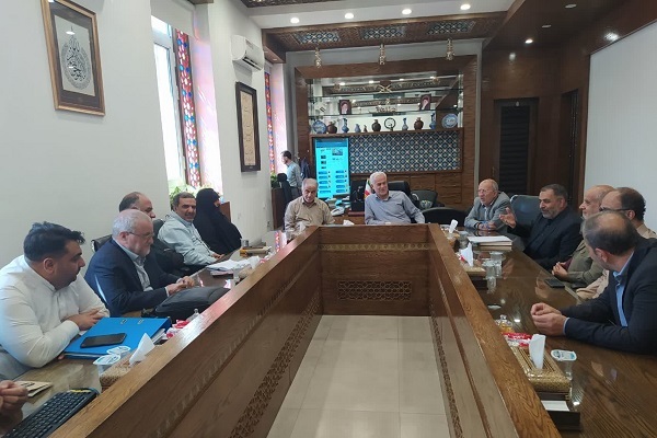 جلسه اعضای هیئت‌مدیره اتحادیه مؤسسات قرآنی استان با مدیریت شهری اصفهان