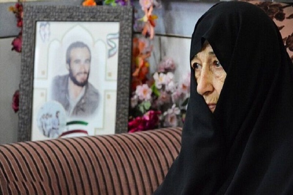 مادر شهید خرازی