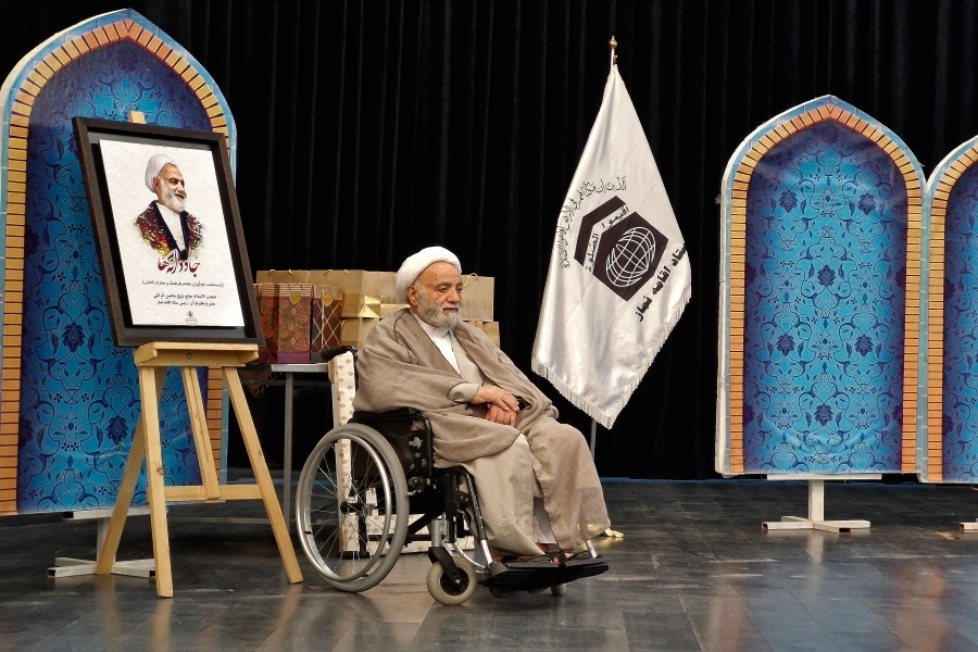 حجت‌الاسلام والمسلمین محسن قرائتی صاحب تفسیر نور