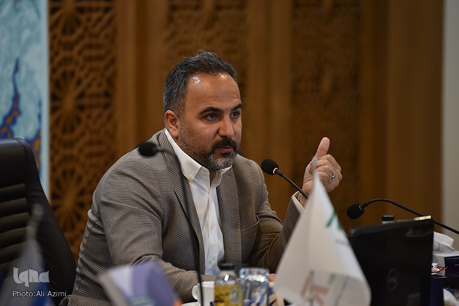 علیرضا عقیلی مهریزی مترجم کتاب «برندسازی کشور؛ مشکلات، مفاهیم و راهکارها»