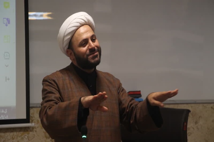 محسن عموچی فروشانی مدیر مجموعه یارا