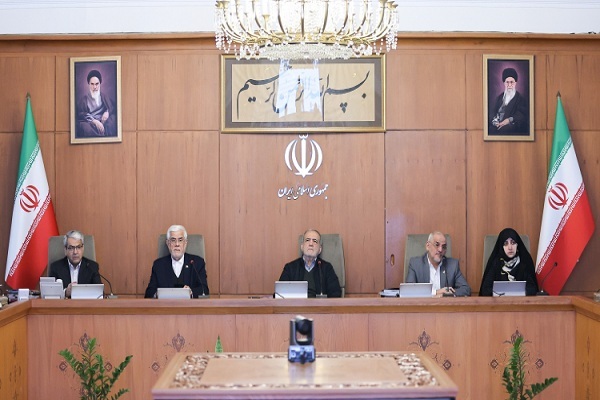 پزشکیان: ضعف‌ها و نارسایی‌های داخلی در حوادث اخیر شناسایی شود