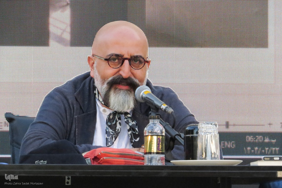 وحید قاسمی مدیر موزه خیابان ولی‌عصر تهران