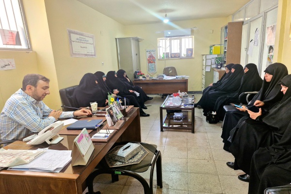 نشست هیئت‌رئیسه شورای بانوان ستاد امر به معروف و نهی از منکر کاشان