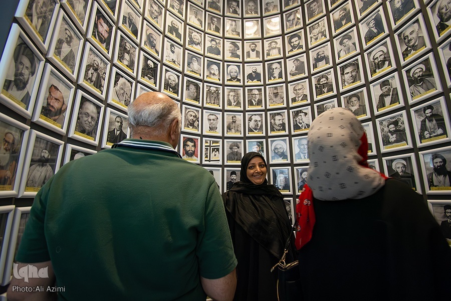 عکسخانه تخت فولاد