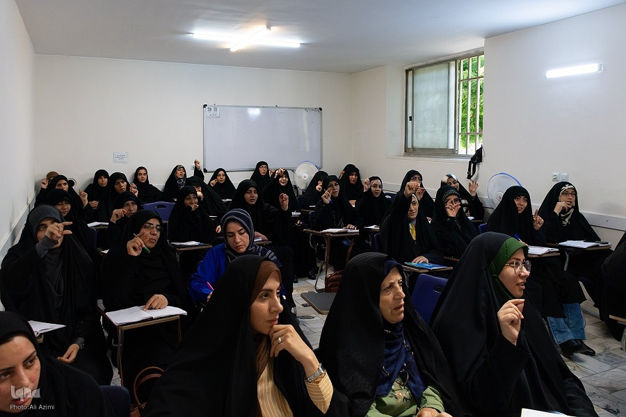 دوره تربیت معلم و مربی قرآنی کودک‌ و نوجوان در جهاددانشگاهی واحد اصفهان