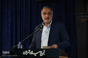 ایستادگی ملت ایران در برابر استعمار فرانو با تکیه بر ایمان و آگاهی
