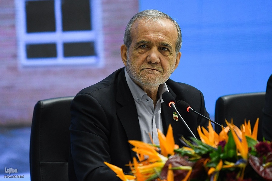 دیدار رئیس‌جمهور با مدیران آموزش و پرورش سراسر کشور در اصفهان