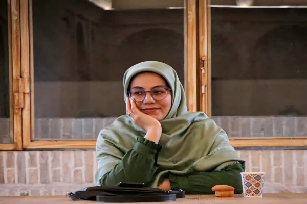 سهیلا ملک‌محمدی مدیر هنرستان سوره کاشان