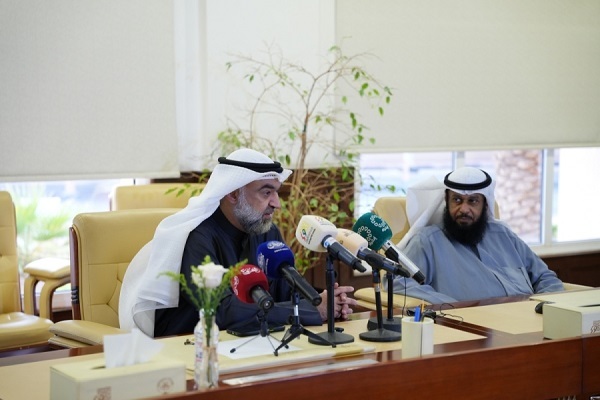 اهدای نشان طلای مسابقات قرآن به انجمن اجتماعی کویت