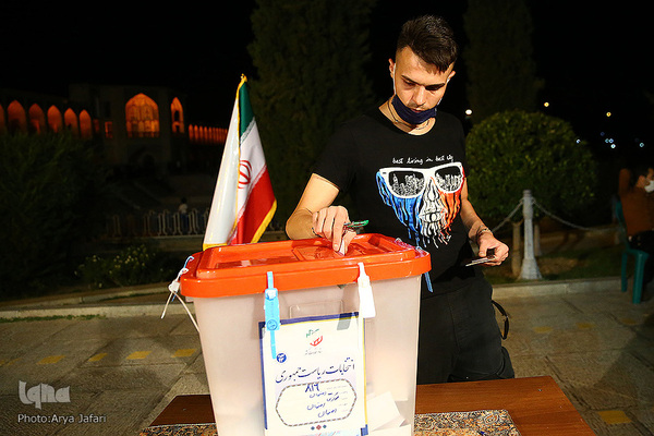 ساعات پایانی رای گیری در اصفهان