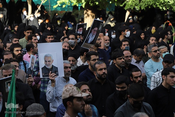 تشییع پیکر شهدای تازه تفحص شده در اصفهان