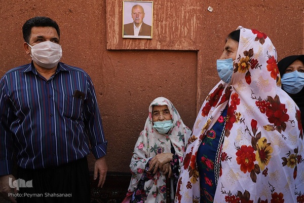 آیین سنتی «نخل‌گردانی» در روستای ابیانه نطنز