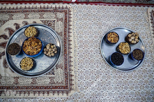 آیین سنتی ۶ امام حسین در شهر بَرزُک کاشان