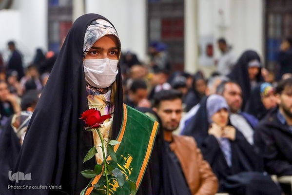 مراسم تحویل سال نو درگلستان شهدای اصفهان