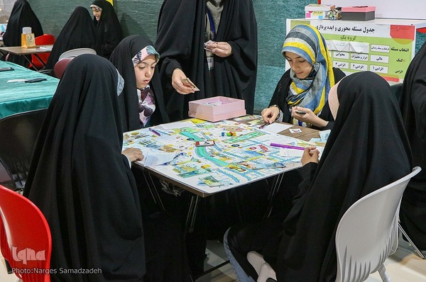 ومین شب هجدمین دوره نمایشگاه قرآن و عترت و اصفهان