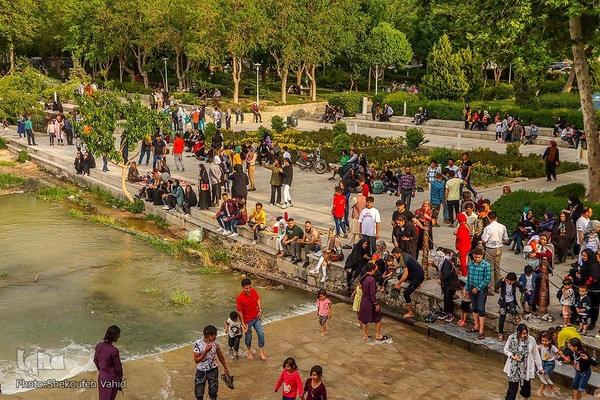 حضور گردشگران پس از یک ماه عبادت در اصفهان‎‎