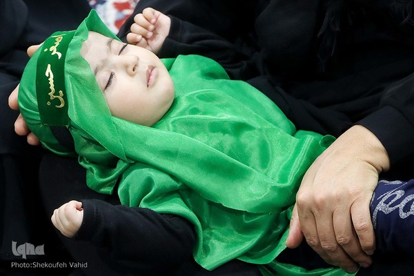 همایش شیرخوارگان حسینی در گلستان شهدای اصفهان‎