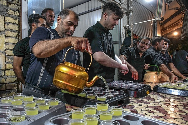 دلدادگی عزاداران حسینی در خمینی‌شهر اصفهان‎