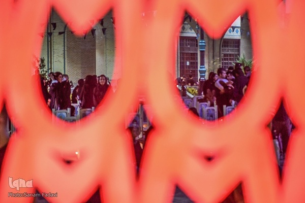 آیین شام غریبان در گلستان شهدای اصفهان‎