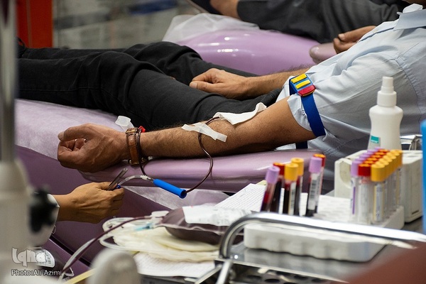اهدای خون در روز اربعین