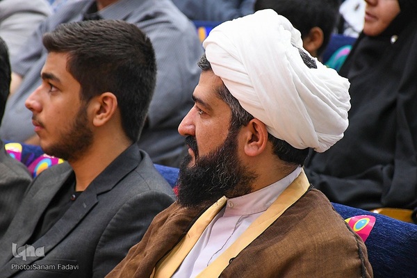 رونمایی از پوستر سی‌و‌پنجمین جشنواره بین‌المللی فیلم‌های کودکان و نوجوانان اصفهان‎