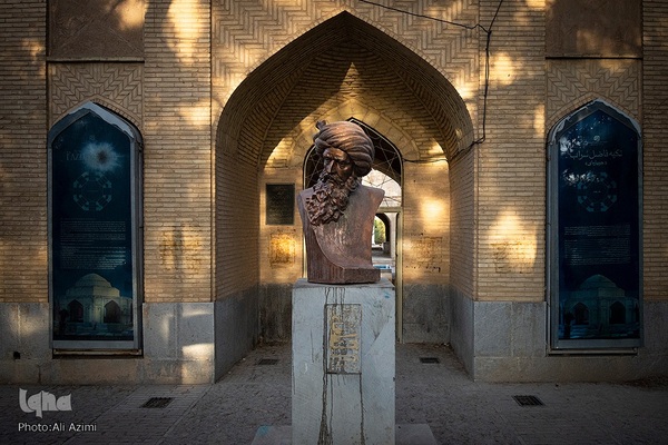 ورودی تکیه فاضل سراب(جوباره ای)