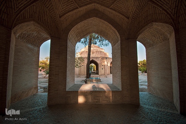 ورودی تکیه فاضل سراب(جوباره ای)