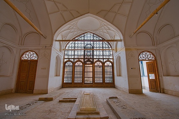 تکیه کازرونی