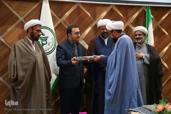 آیین تجلیل از مراکز فرهنگی شاخص اصفهان