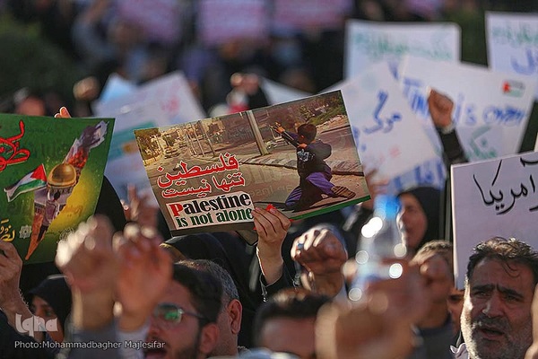 اجتماع ضدصهیونیستی مردم اصفهان در میدان امام حسین(ع)