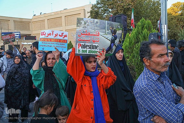 اجتماع ضدصهیونیستی مردم اصفهان در میدان امام حسین(ع)