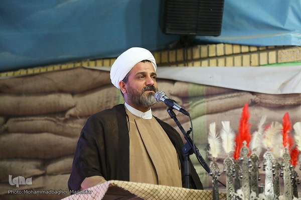 آیین تجلیل از مداحان و پیرغلامان شاهد و ایثارگر اصفهان