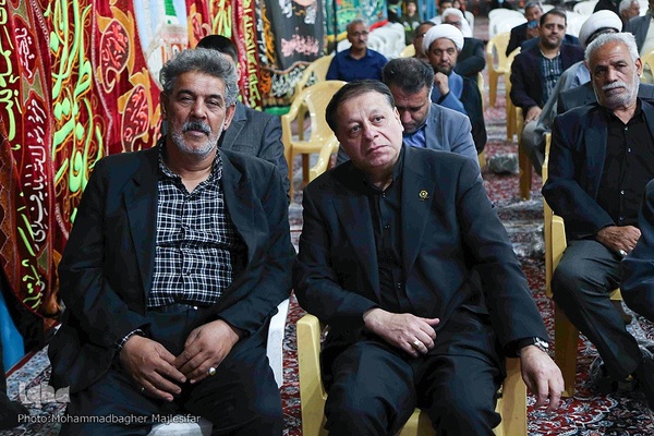 آیین تجلیل از مداحان و پیرغلامان شاهد و ایثارگر اصفهان