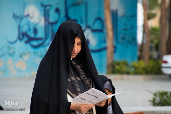 برگزاری مراسم نیایش در گلستان شهدای اصفهان به نیت پیروزی مقاومت فلسطین