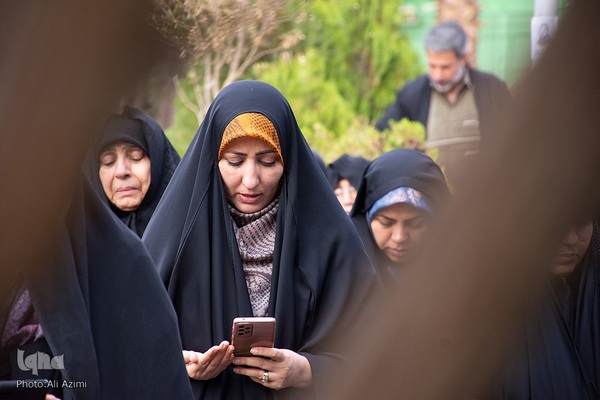 برگزاری مراسم نیایش در گلستان شهدای اصفهان به نیت پیروزی مقاومت فلسطین