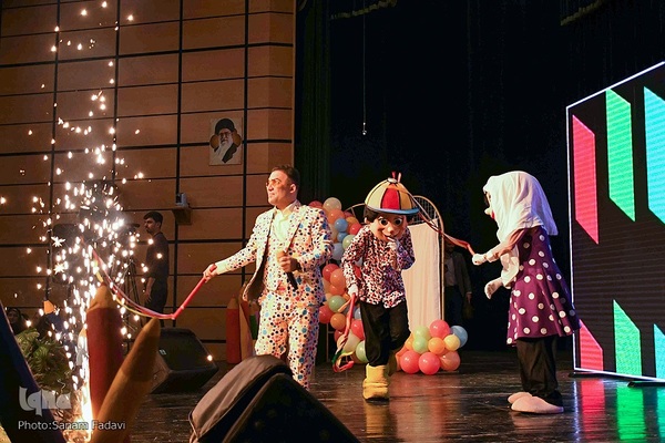 آیین افتتاحیه و رونمایی از پوستر سومین مسابقه بین المللی نقاشی کودکان و نوجوانان اصفهان