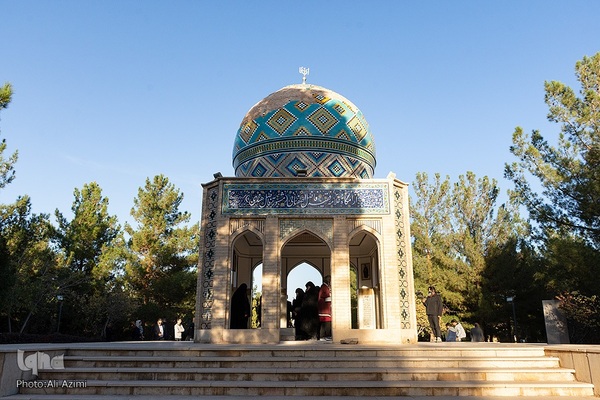 دهمین گنجواره گردشگری تخت فولاد با محوریت حکمت و فلسفه