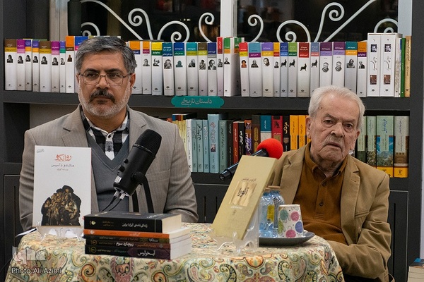 ویژه‌برنامه «خاطرات آقای مترجم» در جهاددانشگاهی واحد اصفهان