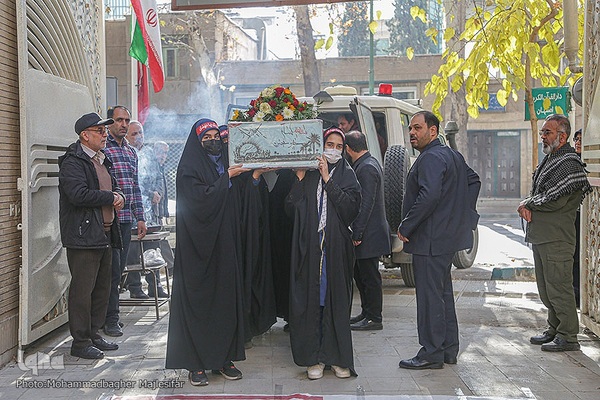 میزبانی دارالقرآن الکریم اصفهان از پیکر شهید گمنام