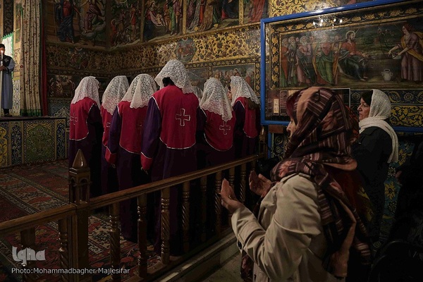 آیین عشای ربانی در کلیسای وانک اصفهان
