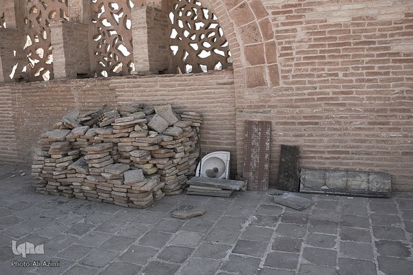 حال ناخوش مسجد حکیم اصفهان