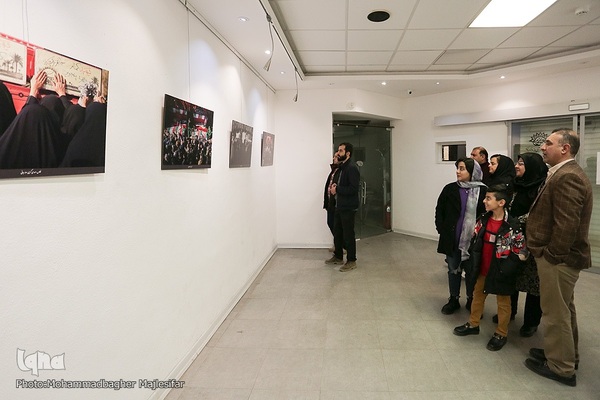آیین گشایش نمایشگاه عکس «تشییع مادرانه»