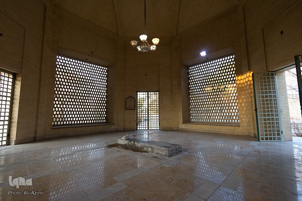 تکیه جهانگیرخان قشقایی