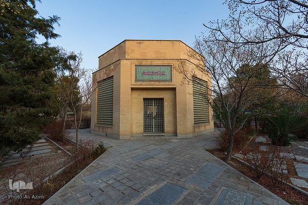 تکیه جهانگیرخان قشقایی