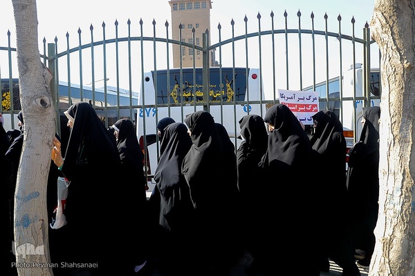 راهپیمایی مردم اصفهان در حمایت از اقدامات سپاه و مردم فلسطین